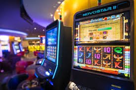 Sic Bo live dealer table with HD camera angles and dice cage at sedayubet